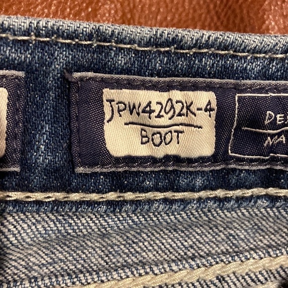 Womens Miss Me Boot Jeans in Size 27 [EXCELLENT] - Picture 6 of 8